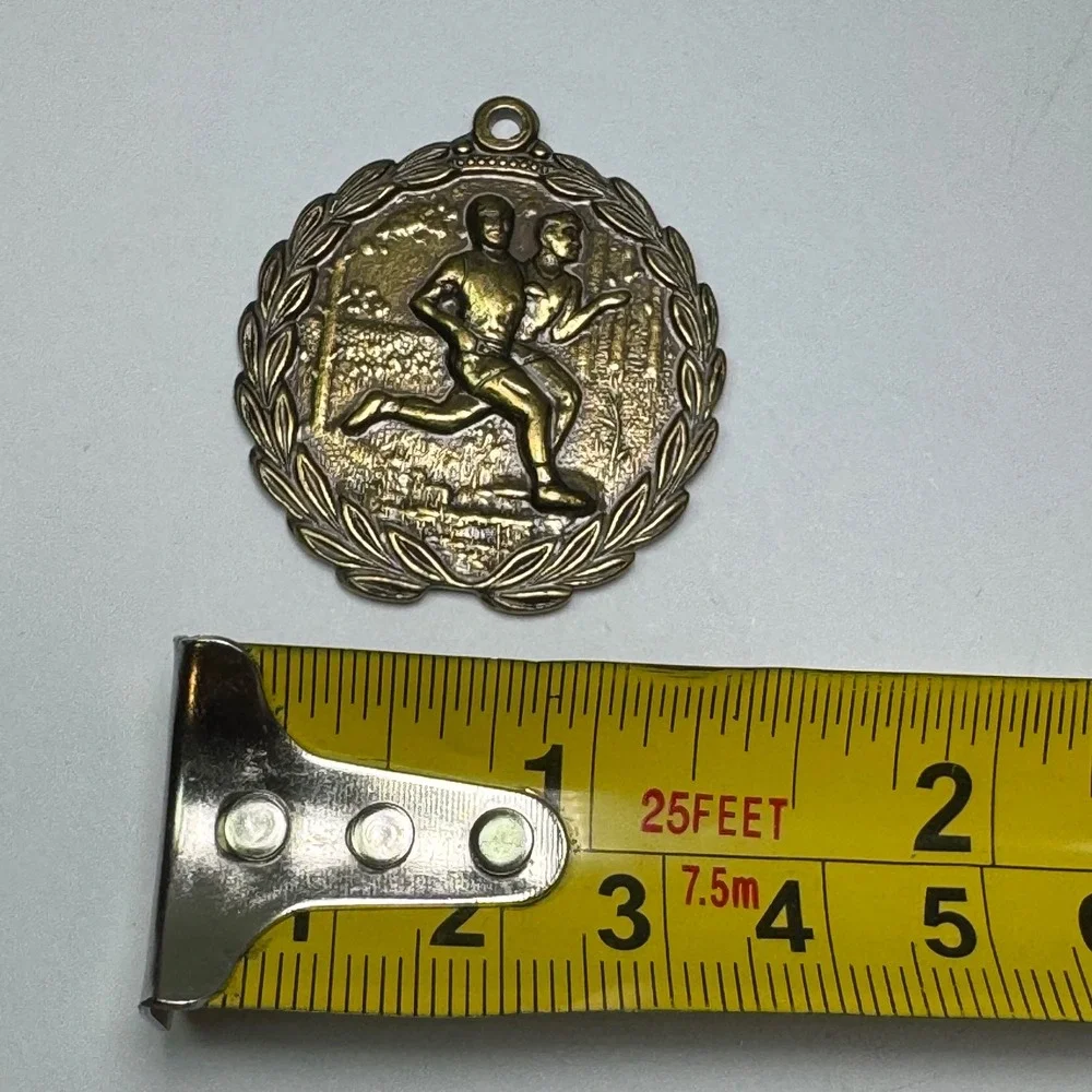 Vintage Track and Field Run Small 1.5
